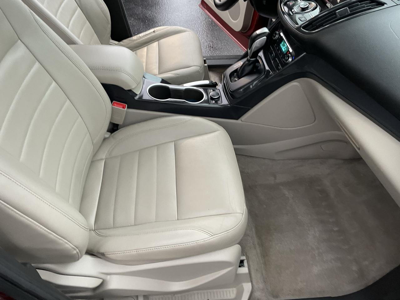 Ford Escape 4WD 4dr Titanium 2014