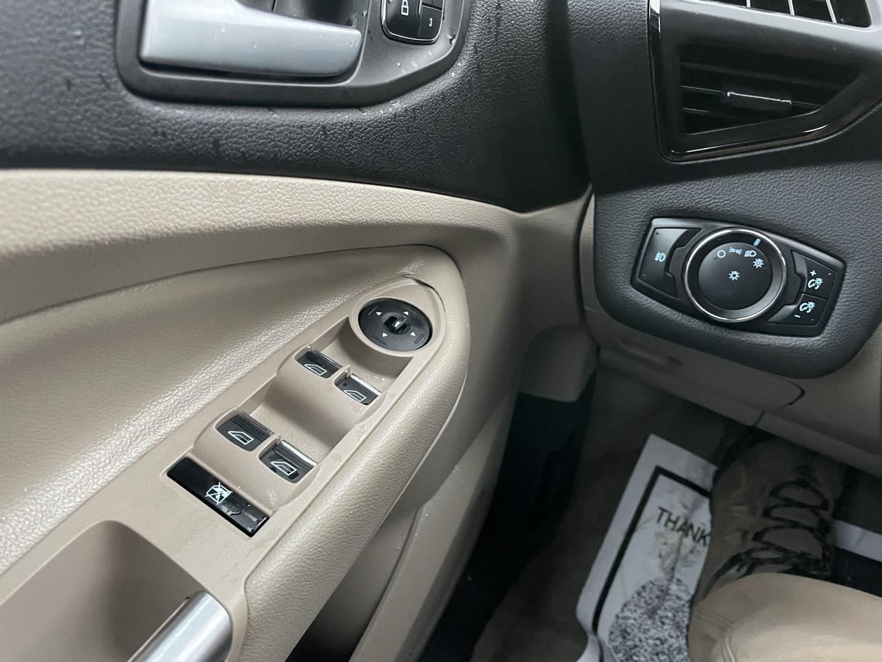 Ford Escape 4WD 4dr Titanium 2014