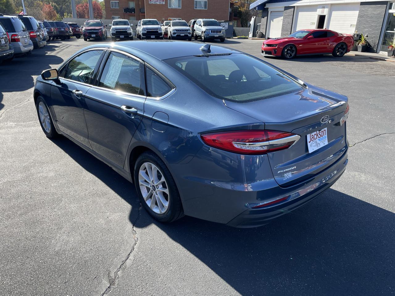 Ford Fusion SE FWD 2019