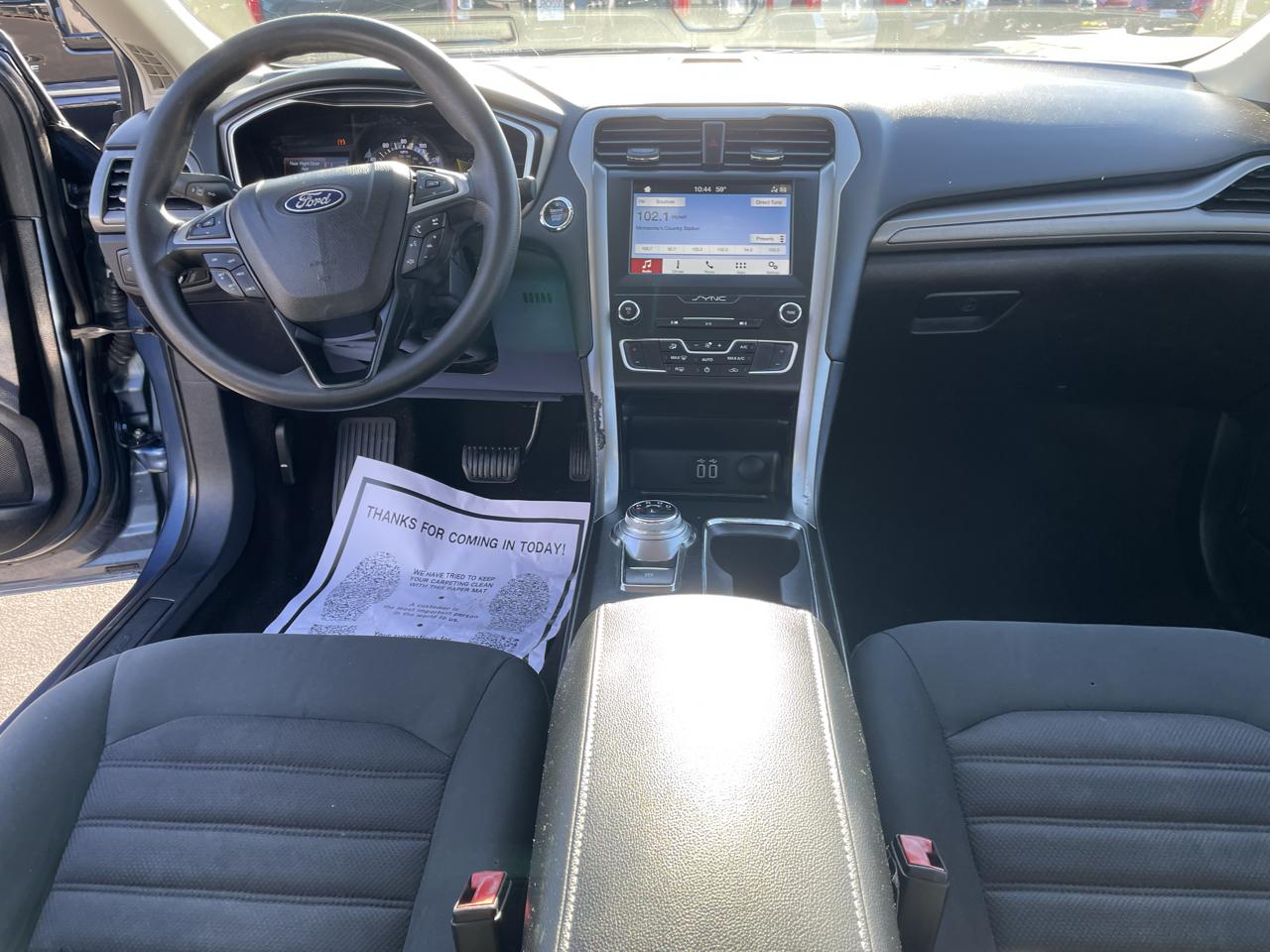 Ford Fusion SE FWD 2019