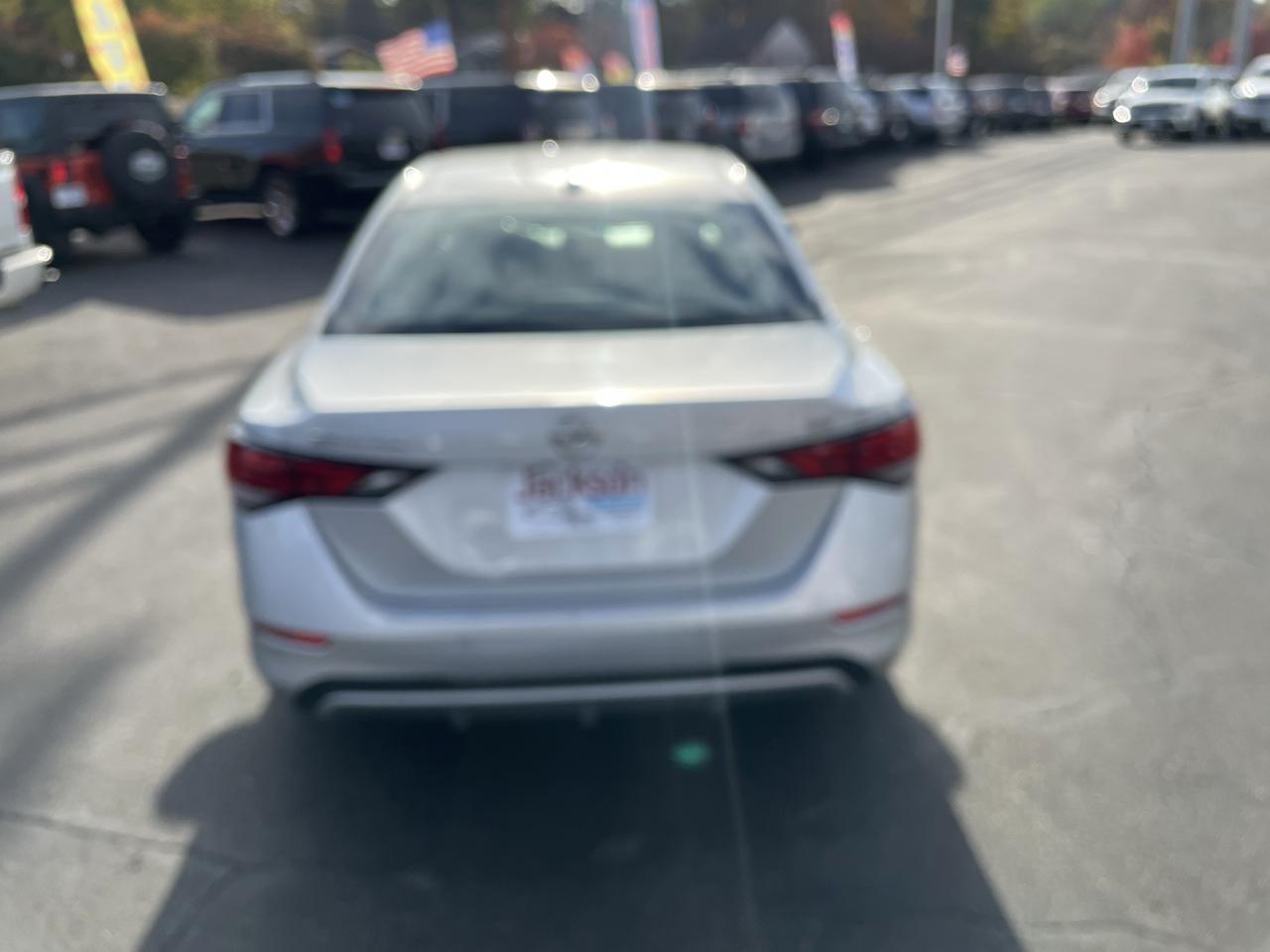 Nissan Sentra SV CVT 2021