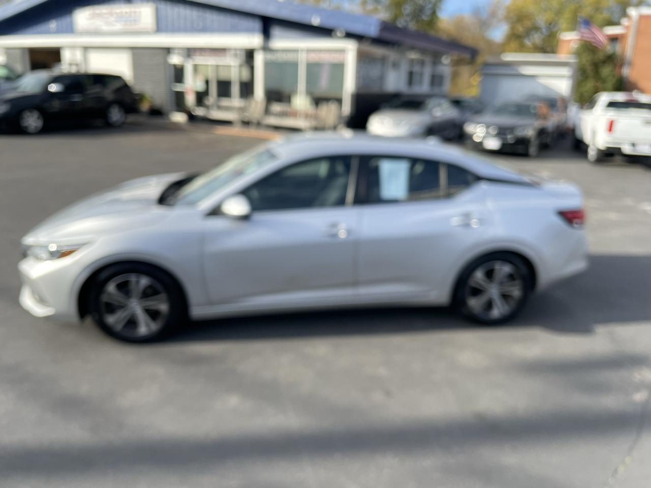 Nissan Sentra SV CVT 2021