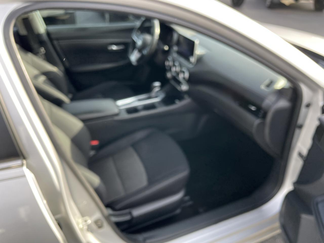 Nissan Sentra SV CVT 2021