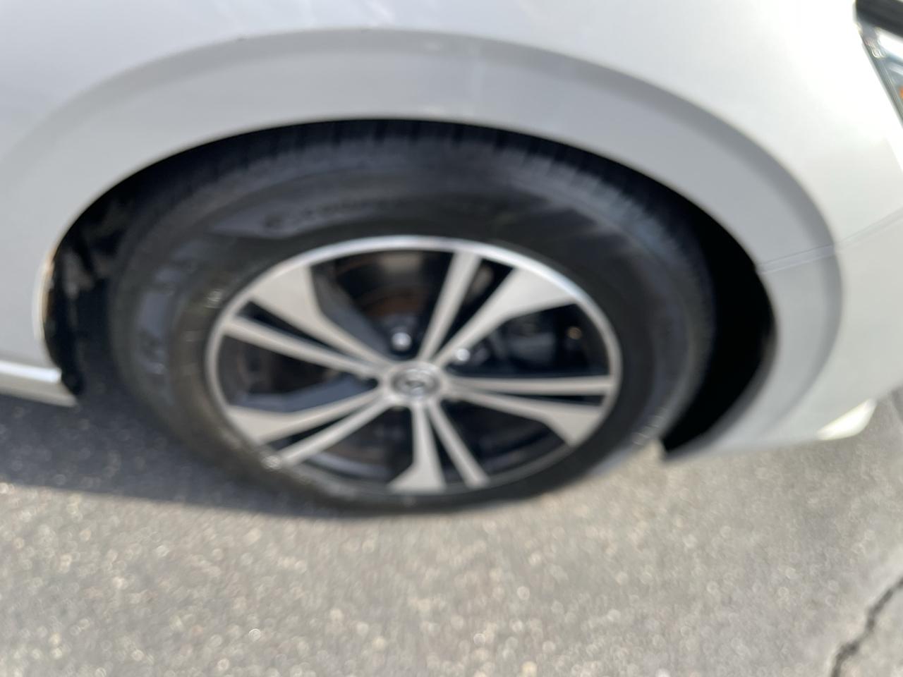Nissan Sentra SV CVT 2021