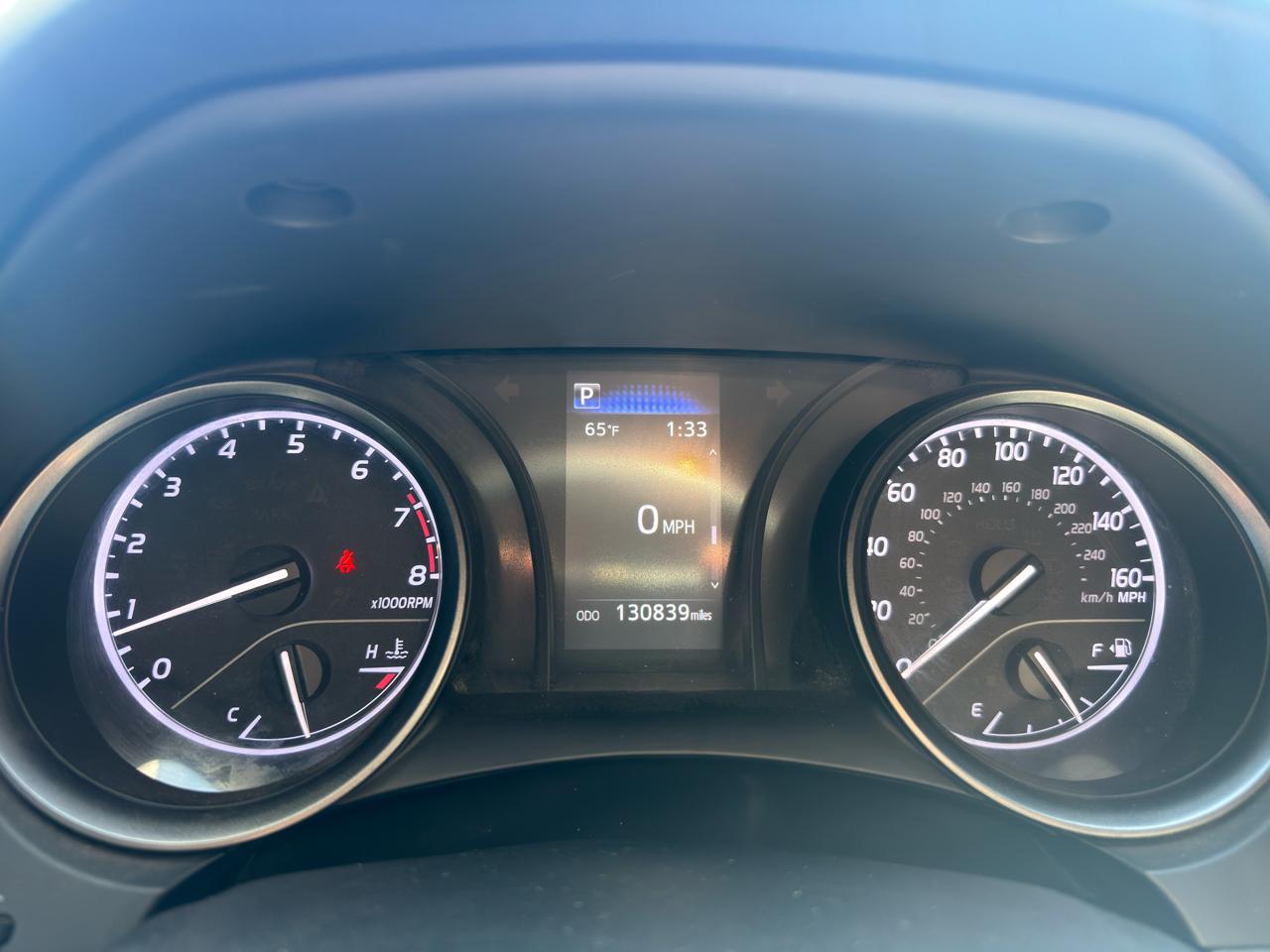 Toyota Camry SE Auto (Natl) 2021