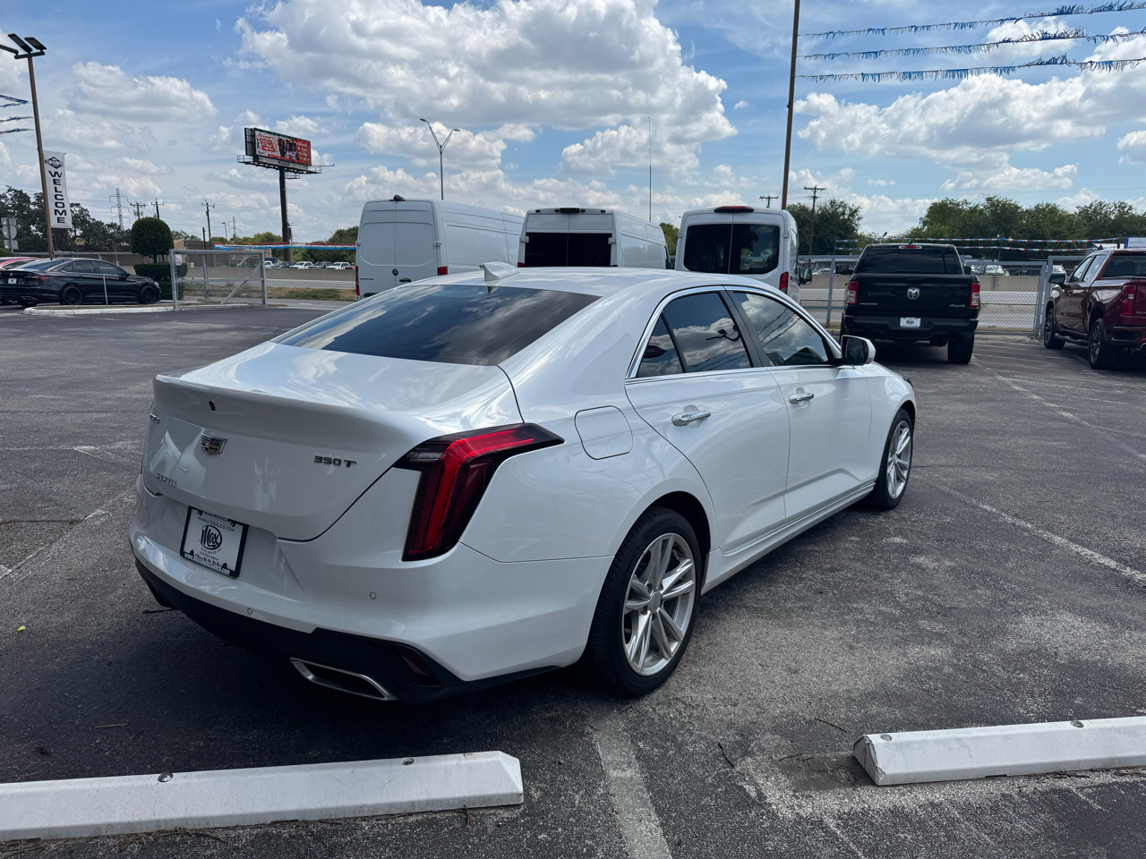 Cadillac CT4 4dr Sdn Luxury 2023 Cadillac CT4 4dr Sdn Luxury 2023