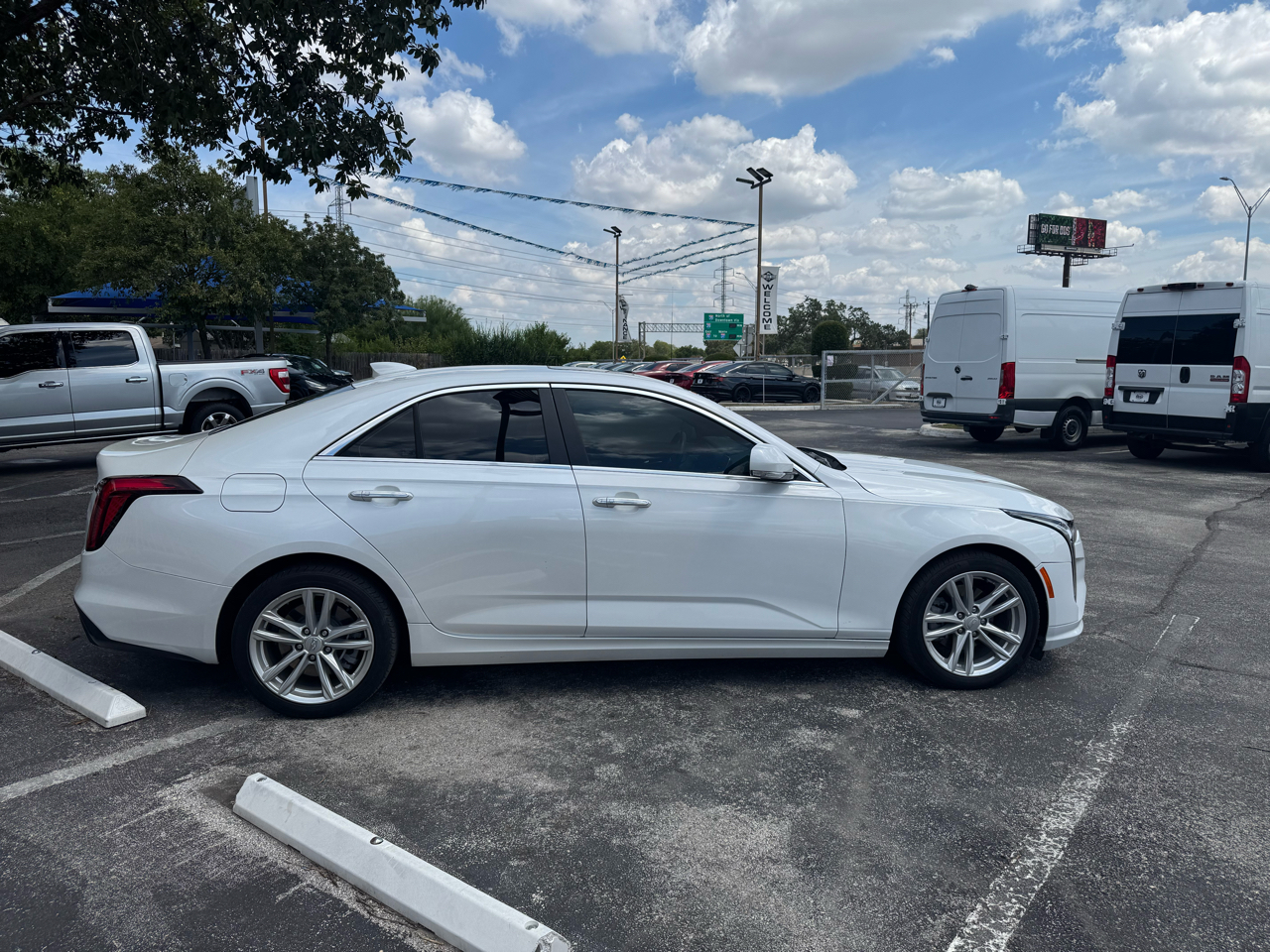 Cadillac CT4 4dr Sdn Luxury 2023 Cadillac CT4 4dr Sdn Luxury 2023