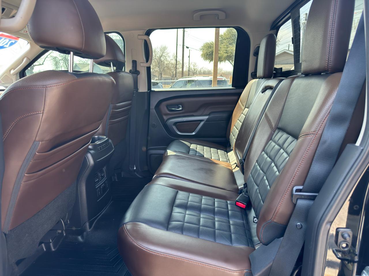 Nissan Titan XD 4WD Crew Cab Platinum Reserve Diesel 2016