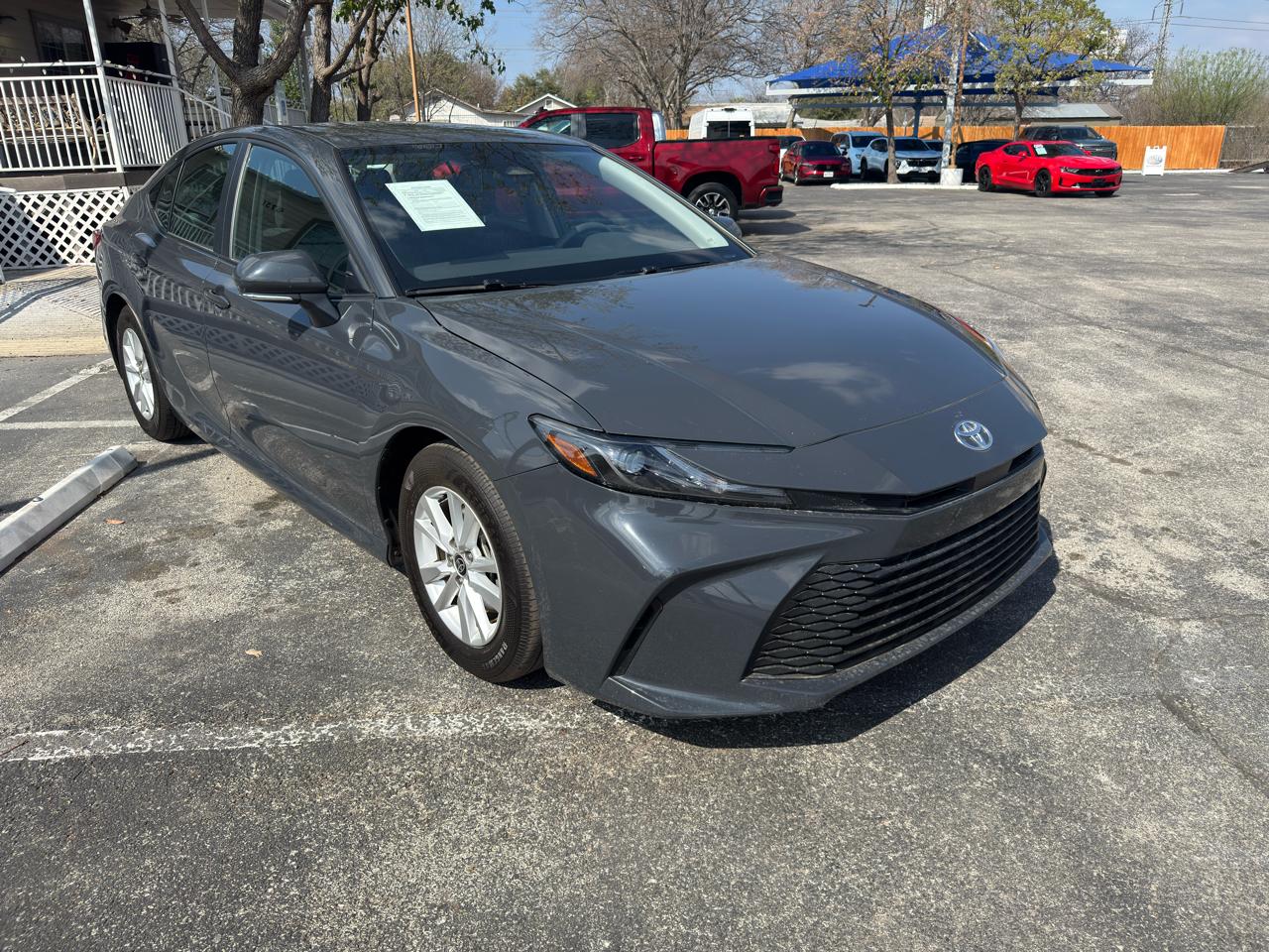 Toyota Camry 4dr Sdn I4 Auto LE (Natl) 2025