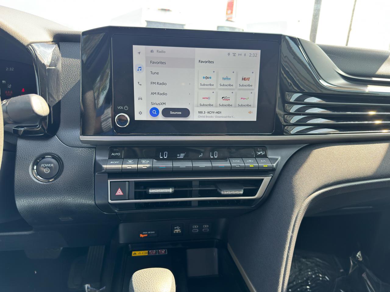 Toyota Camry 4dr Sdn I4 Auto LE (Natl) 2025