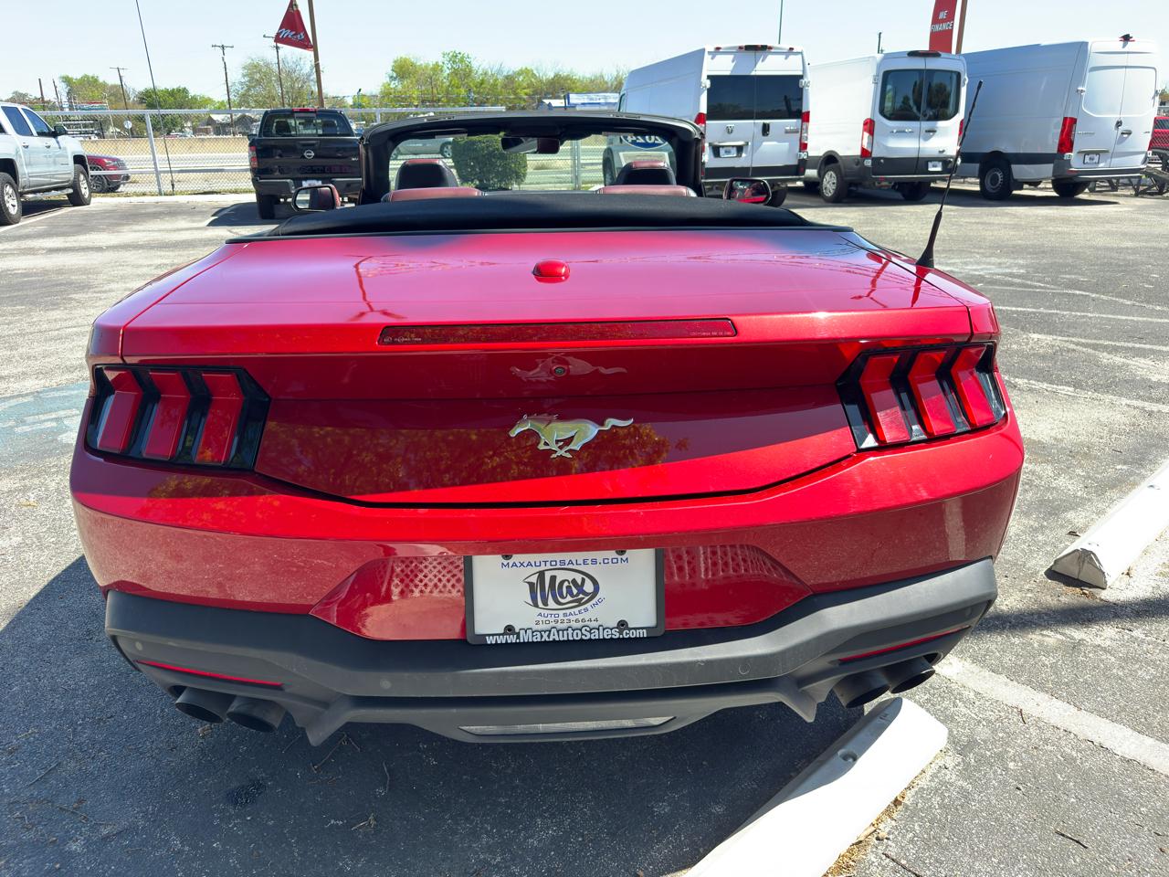Ford Mustang EcoBoost Convertible 2024