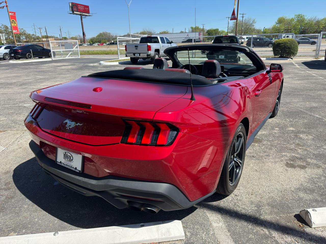 Ford Mustang EcoBoost Convertible 2024