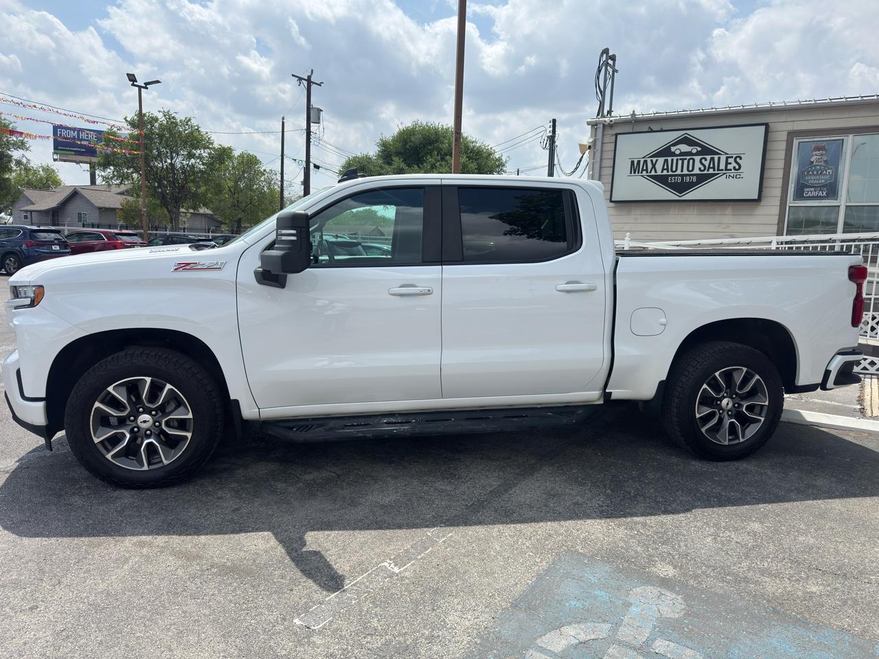 Chevrolet Silverado 1500 4WD Crew Cab 147" RST 2020