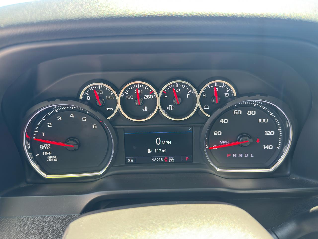 Chevrolet Silverado 1500 4WD Crew Cab 147" Custom Trail Boss 2021