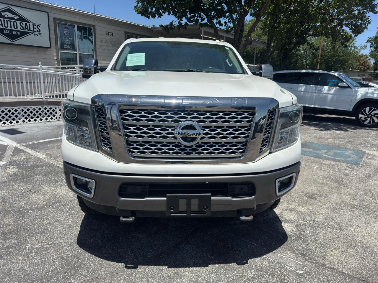 Nissan Titan XD 4WD Crew Cab Platinum Reserve Diesel 2016
