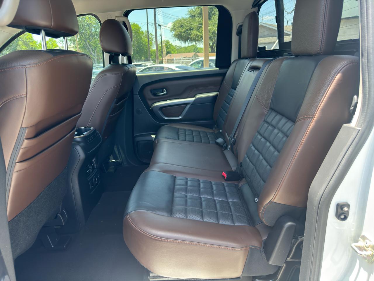 Nissan Titan XD 4WD Crew Cab Platinum Reserve Diesel 2016