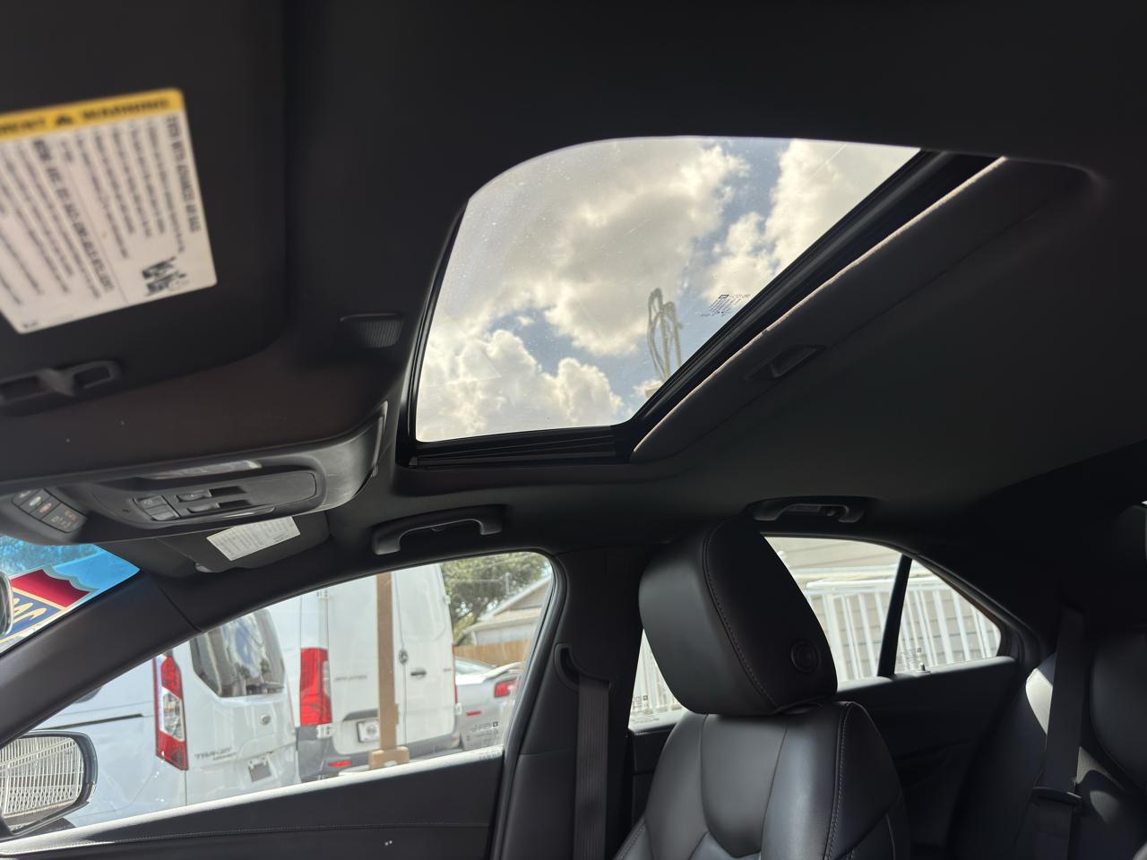 Cadillac CT4 4dr Sdn Luxury 2023