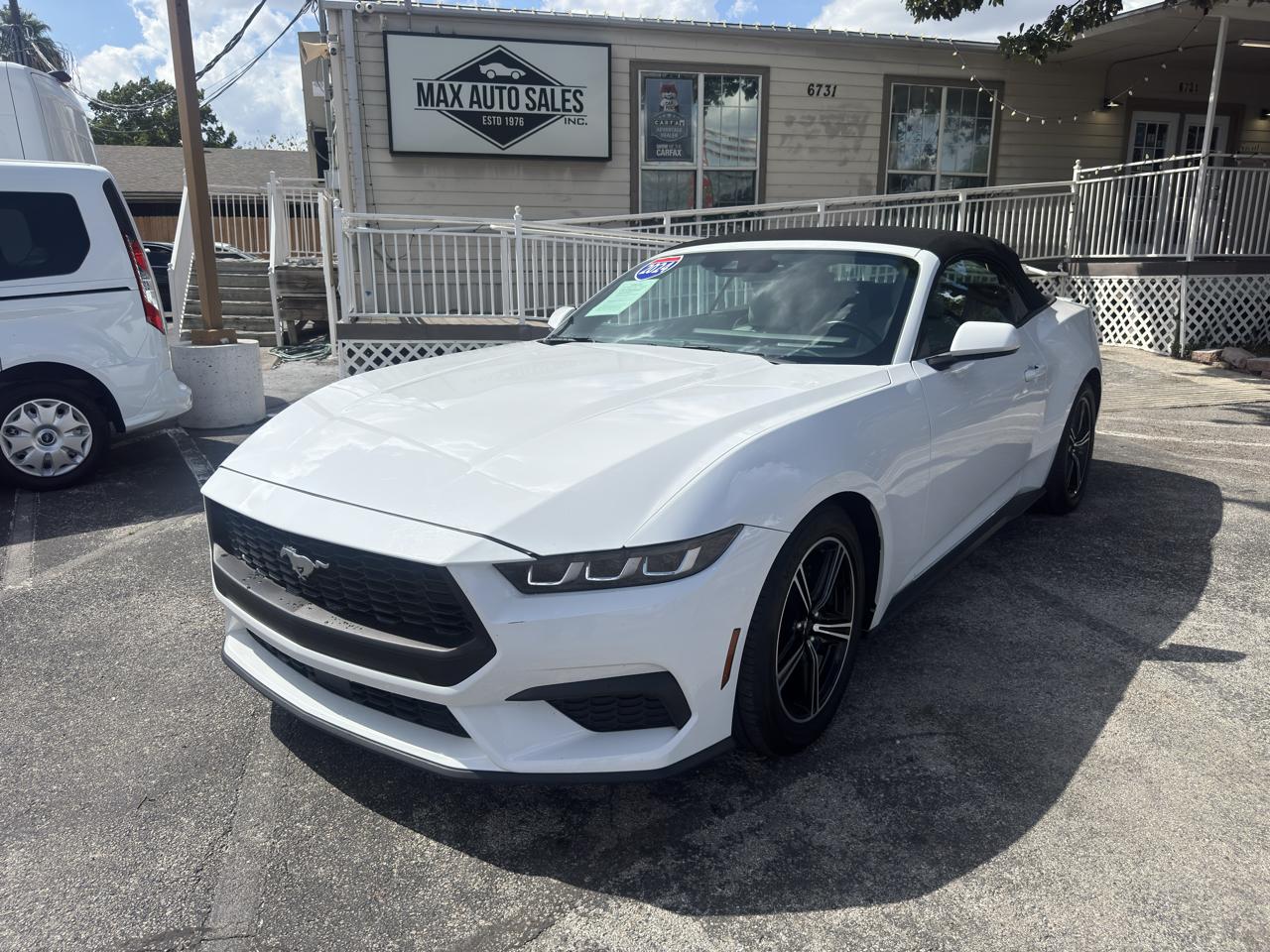Ford Mustang EcoBoost Convertible 2024