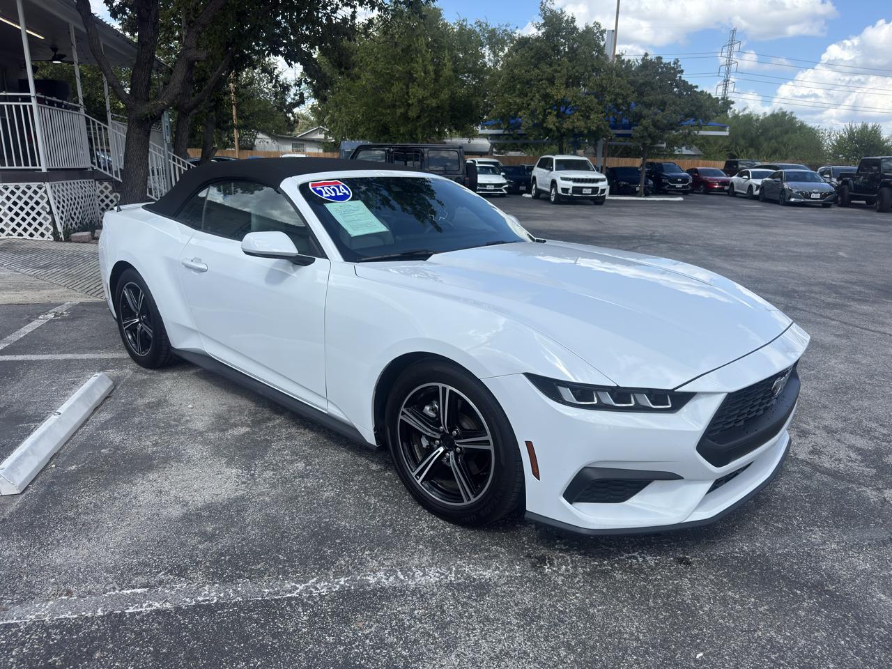 Ford Mustang EcoBoost Convertible 2024