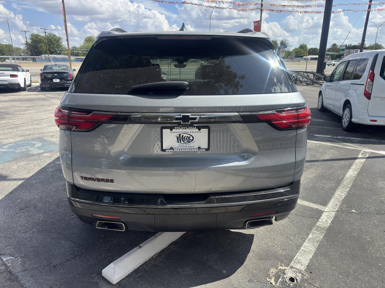 Chevrolet Traverse FWD 4dr Premier 2023