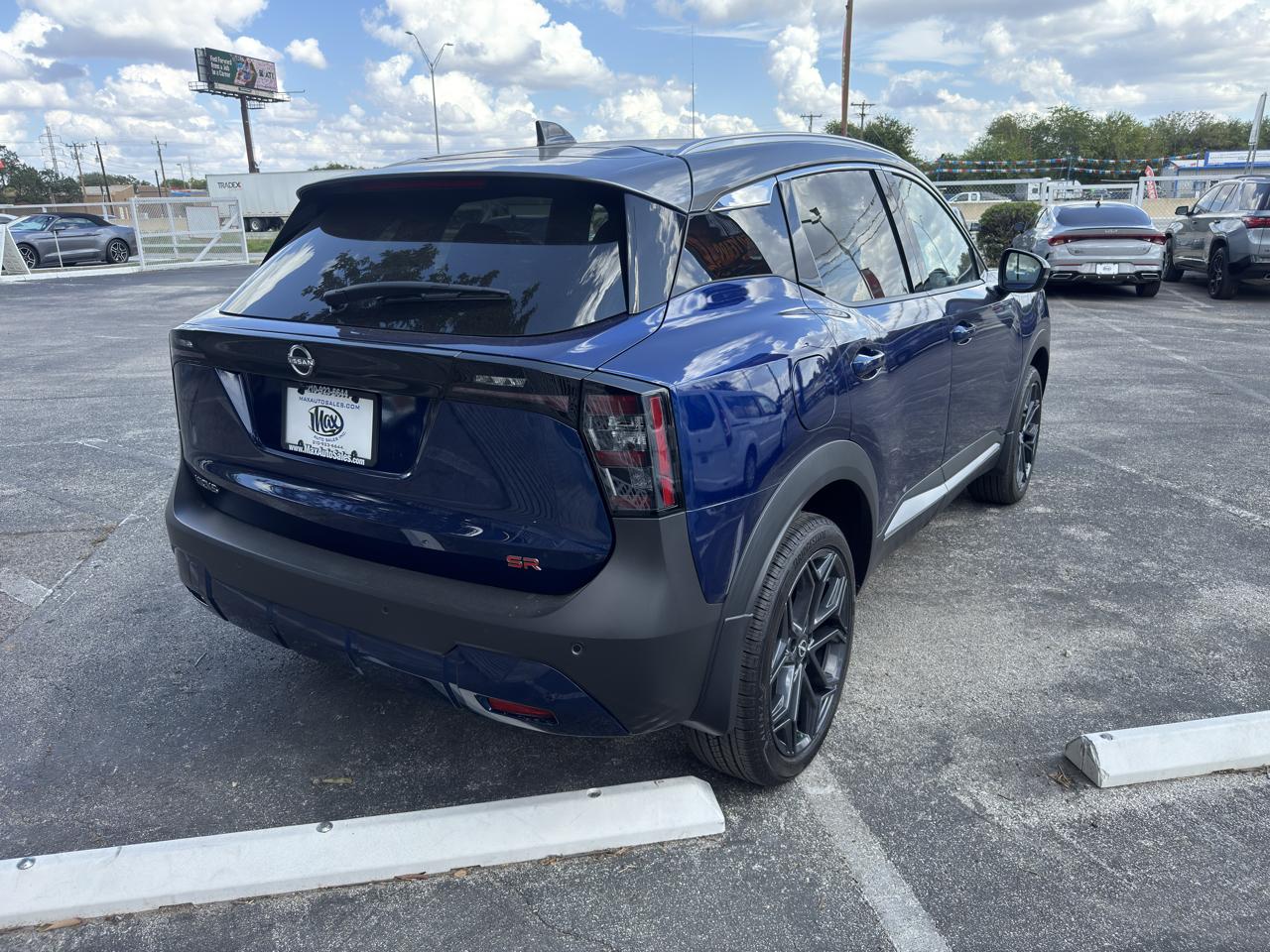 Nissan Kicks SR FWD 2025