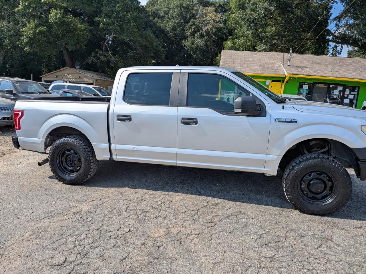Ford F-150 XL SuperCrew 5.5-ft. Bed 4WD 2015
