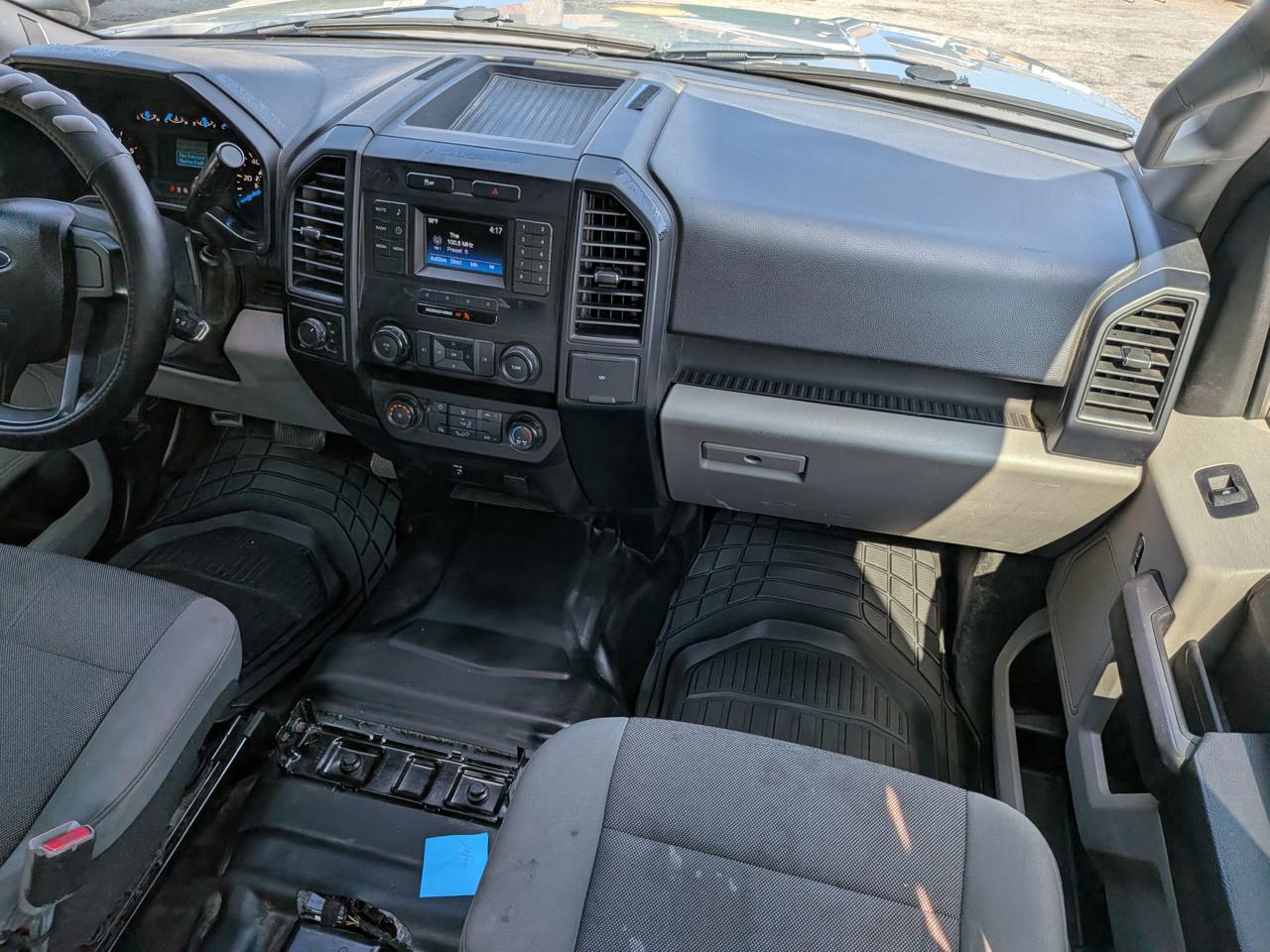 Ford F-150 XL SuperCrew 5.5-ft. Bed 4WD 2015