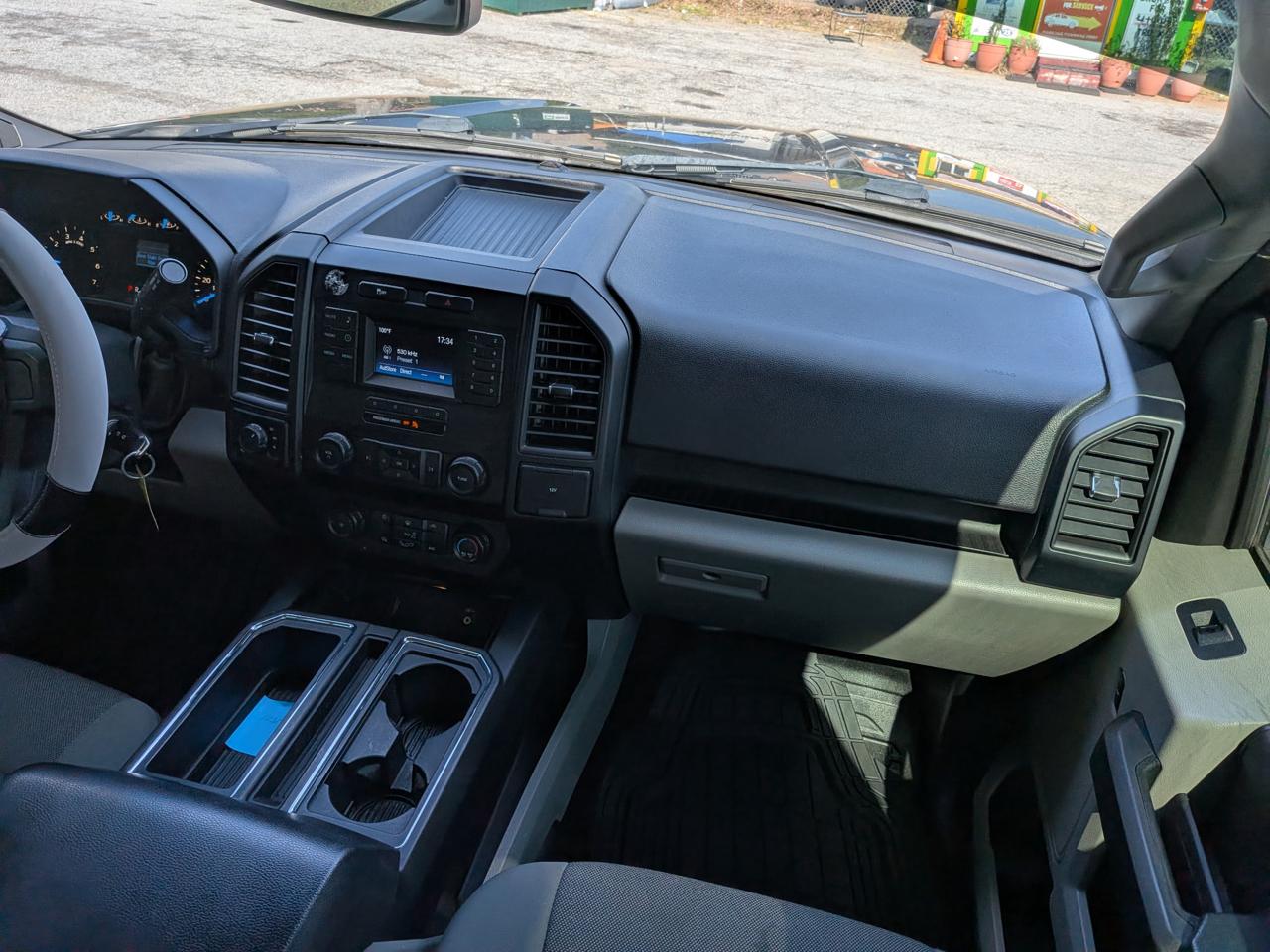 Ford F-150 Lariat SuperCrew 5.5-ft. Bed 4WD 2016