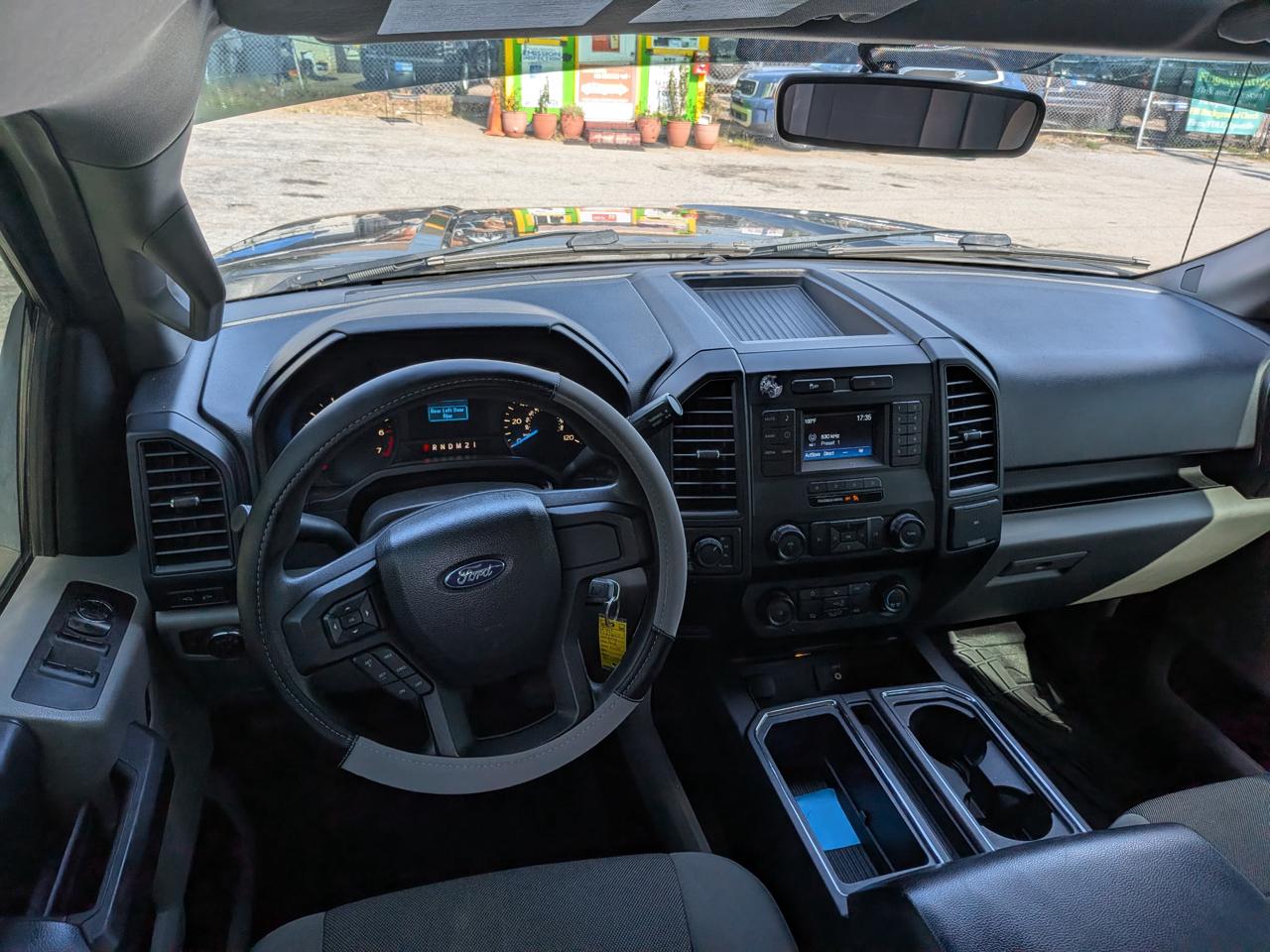 Ford F-150 Lariat SuperCrew 5.5-ft. Bed 4WD 2016