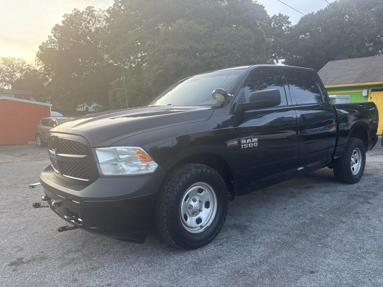 RAM 1500 SSV Crew Cab SWB 4WD 2016