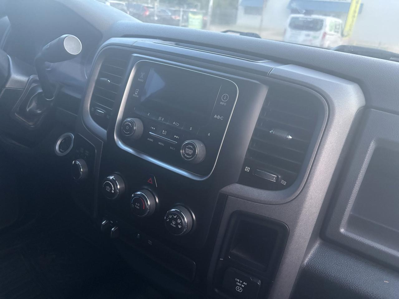 RAM 1500 SSV Crew Cab SWB 4WD 2016