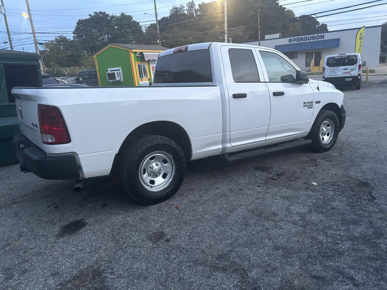 RAM 1500 Classic Tradesman Quad Cab 4WD 2020