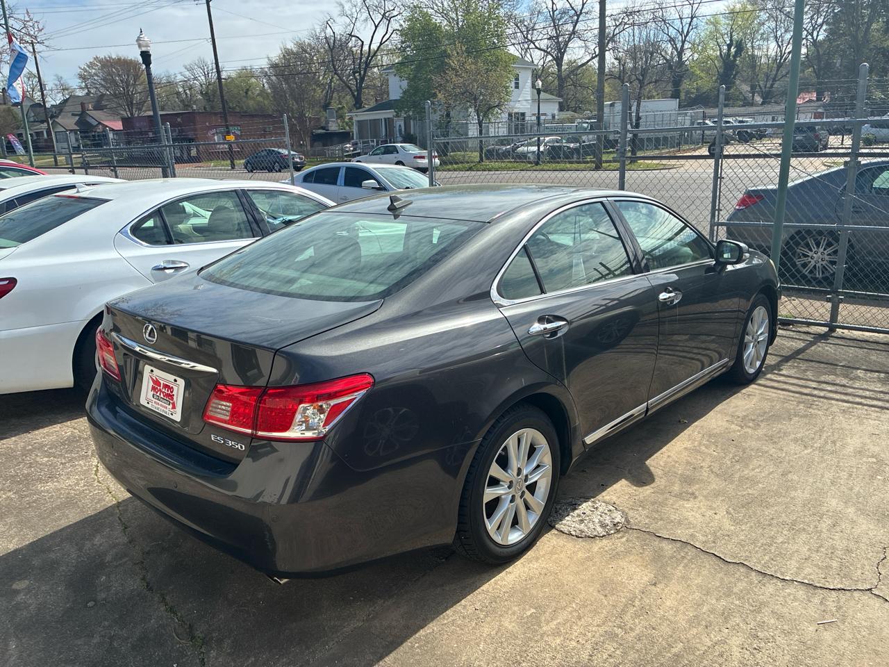 Lexus ES 350 Sedan 2011
