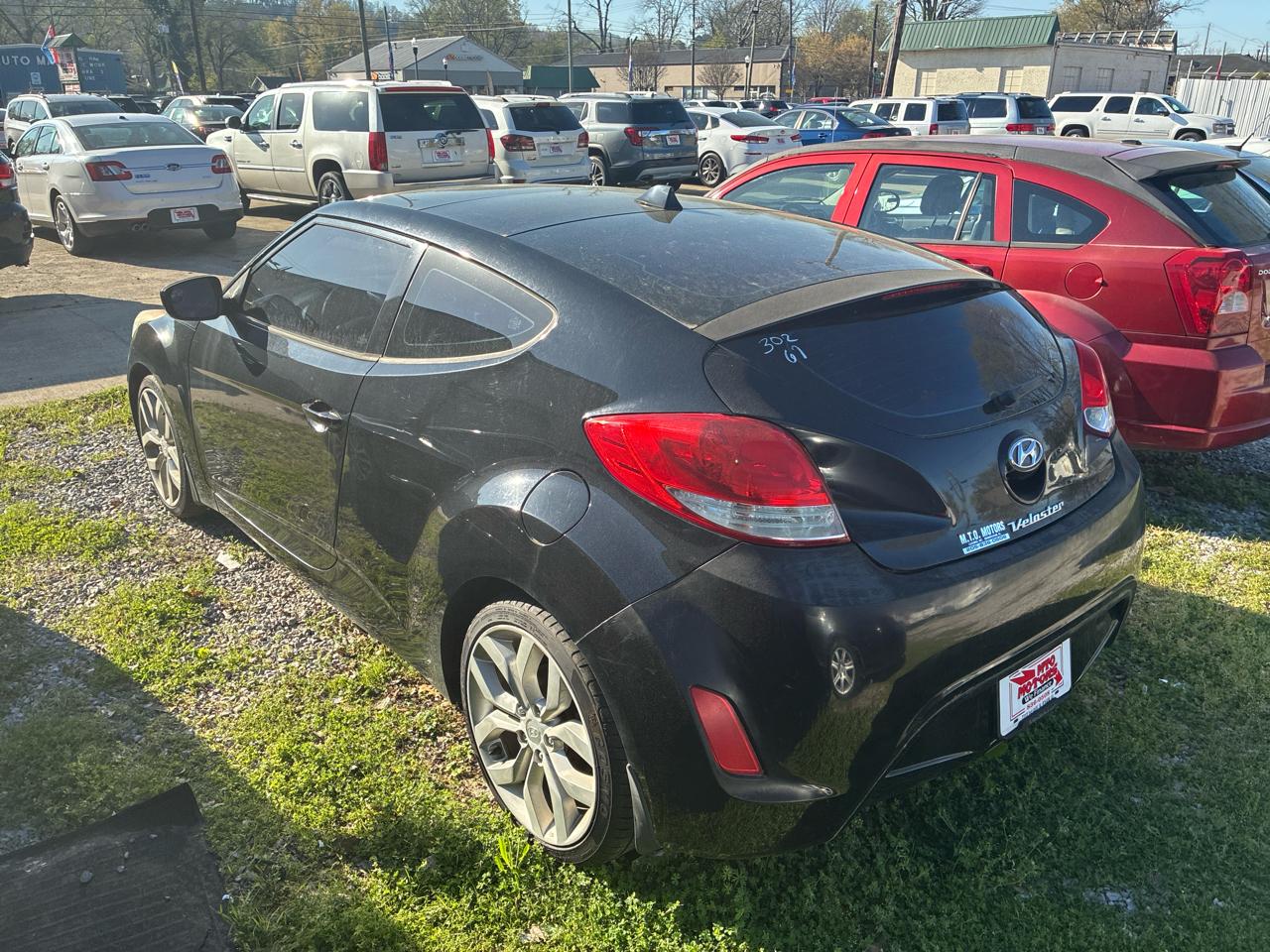 Hyundai Veloster Base 2012