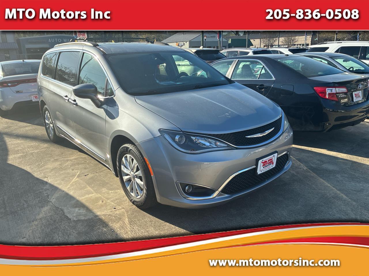 2017 Chrysler Pacifica Touring-L