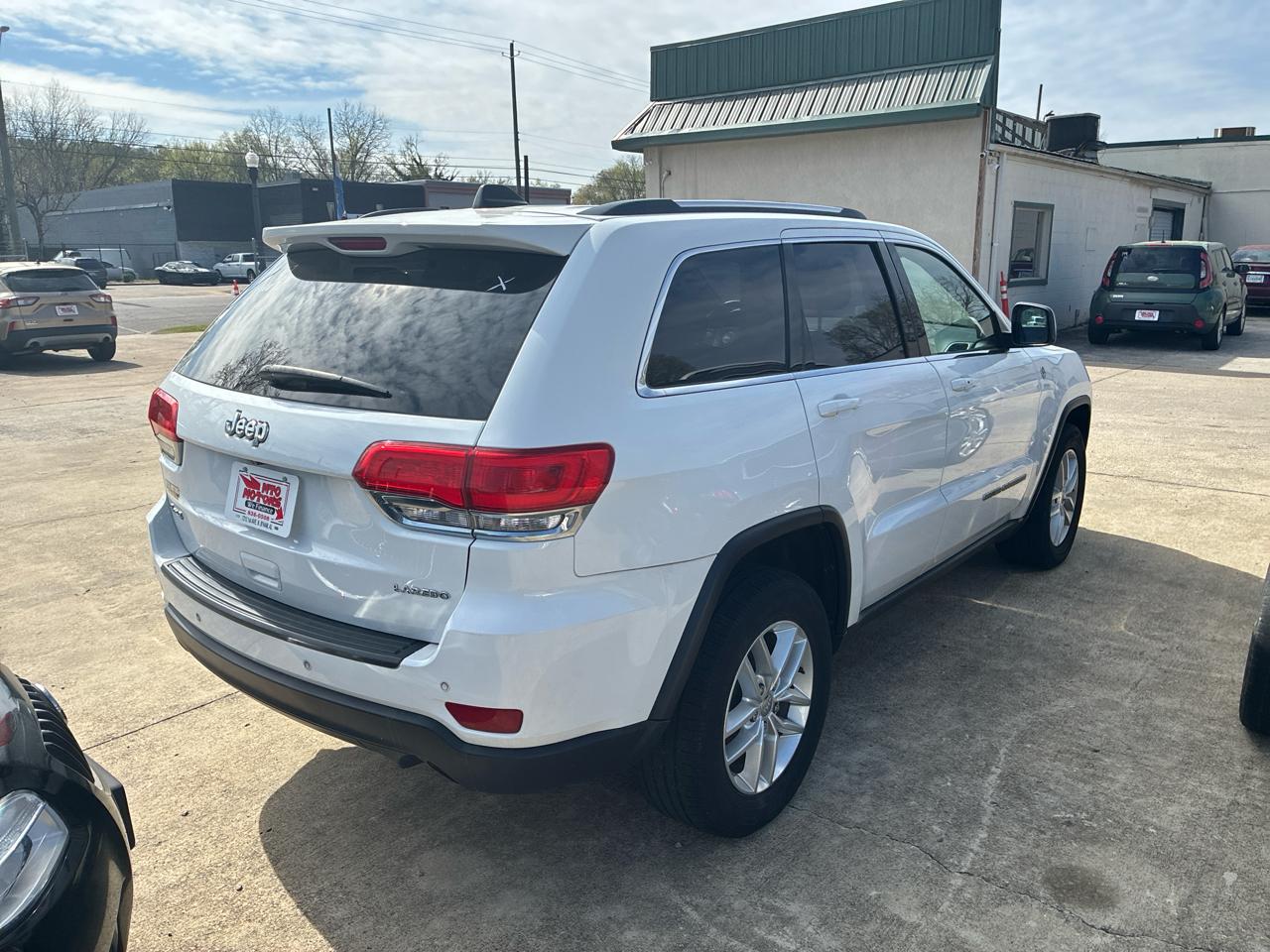 Jeep Grand Cherokee Laredo 4WD 2017