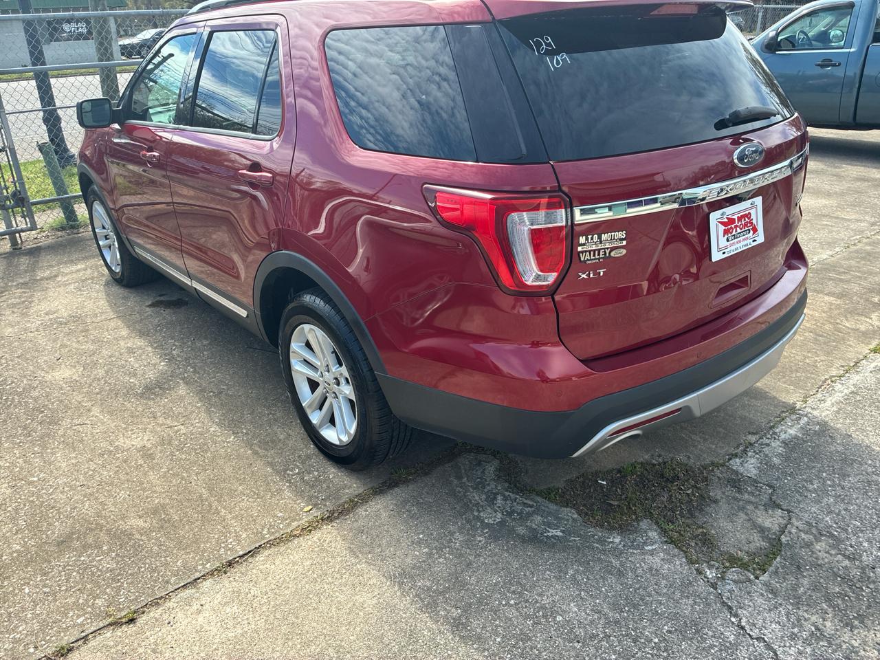 Ford Explorer XLT FWD 2016