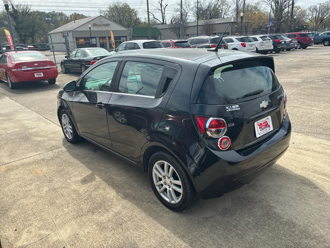 Chevrolet Sonic LT Manual 5-Door 2013