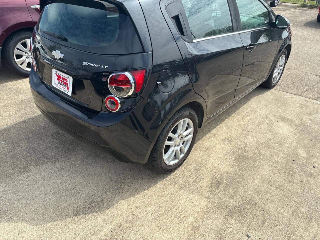 Chevrolet Sonic LT Manual 5-Door 2013