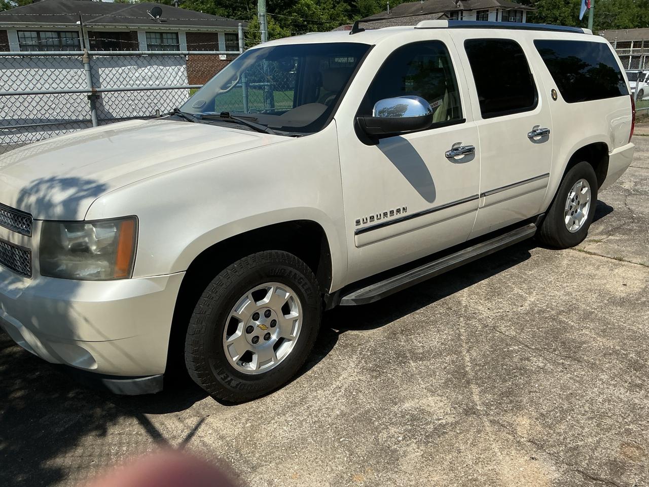Chevrolet Suburban LTZ 1500 2WD 2010