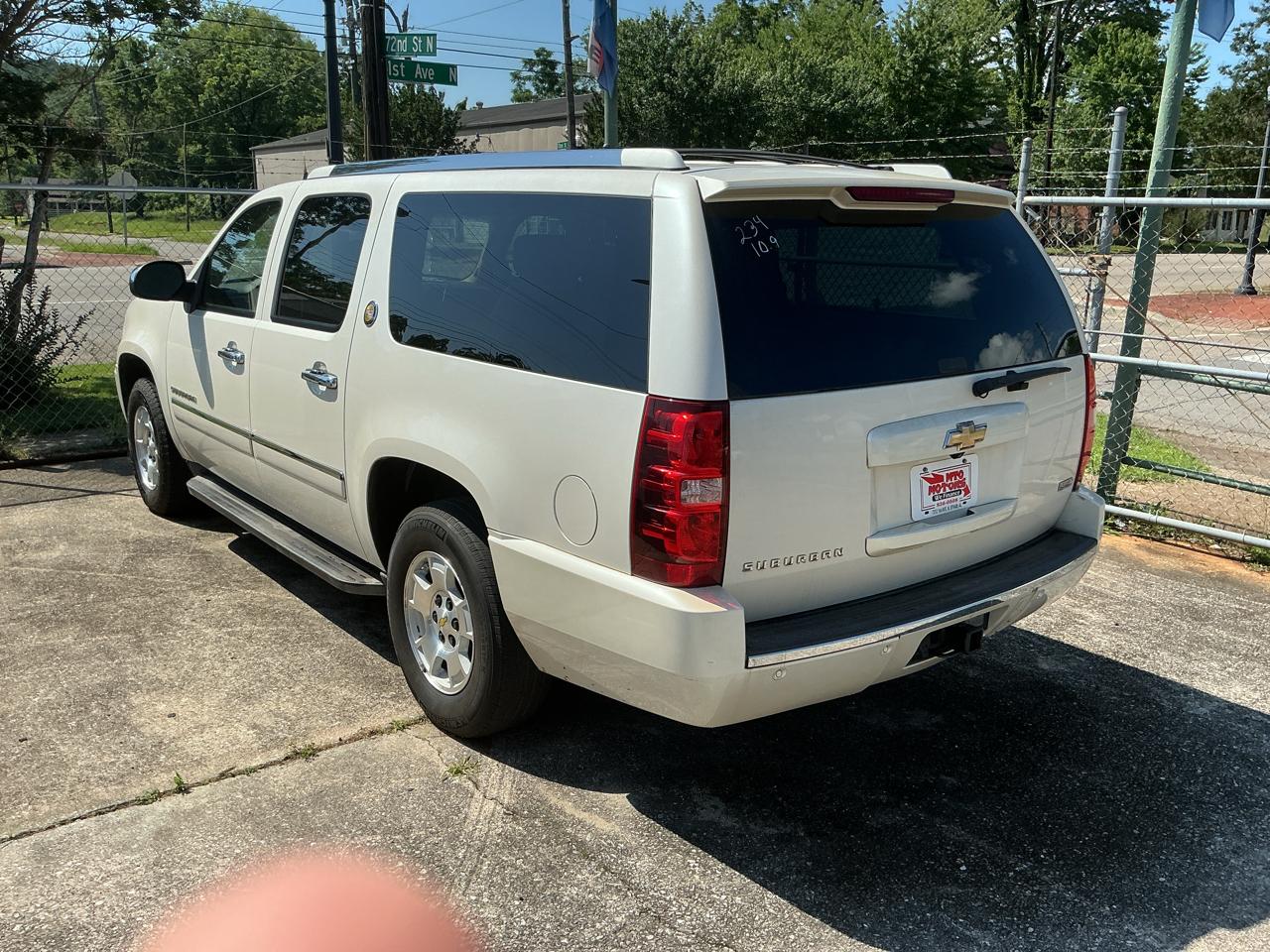 Chevrolet Suburban LTZ 1500 2WD 2010