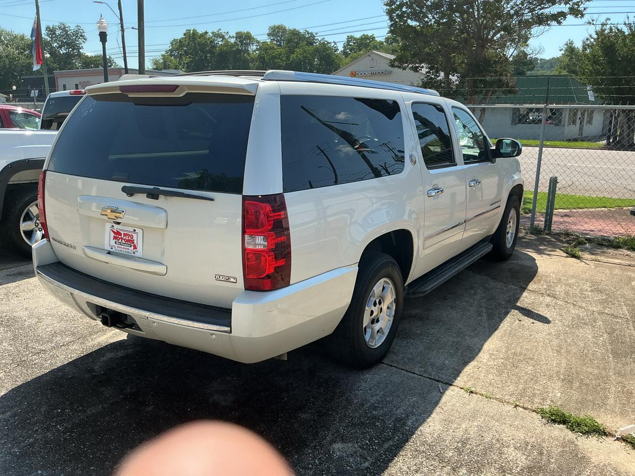 Chevrolet Suburban LTZ 1500 2WD 2010