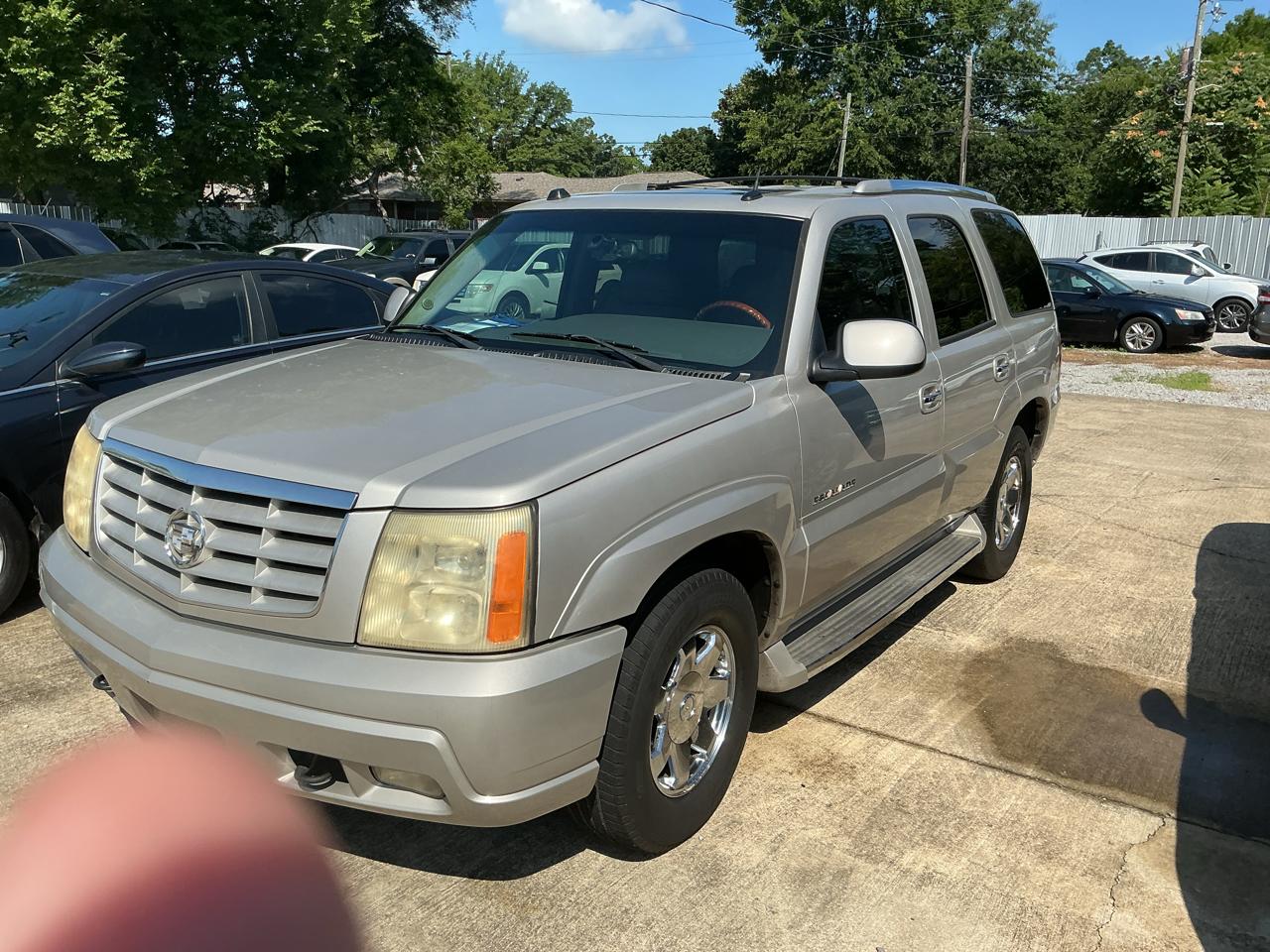 Cadillac Escalade 2WD 2005