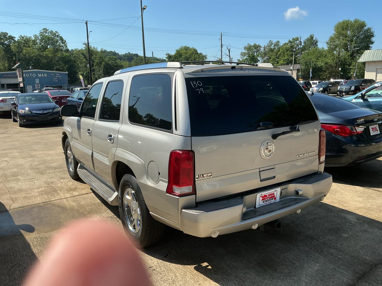 Cadillac Escalade 2WD 2005