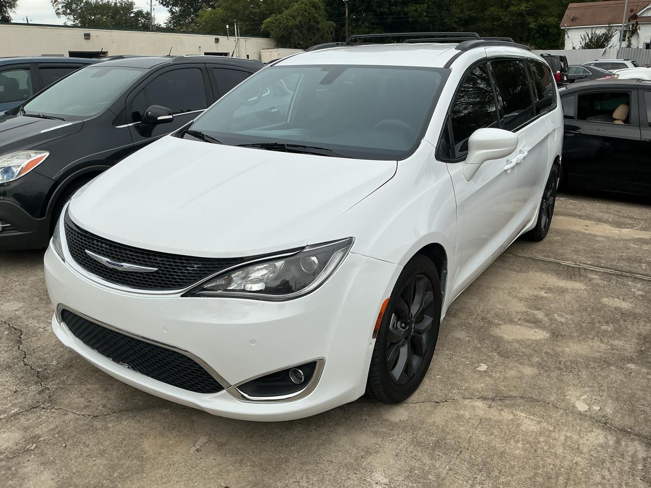 Chrysler Pacifica Touring Plus 2018