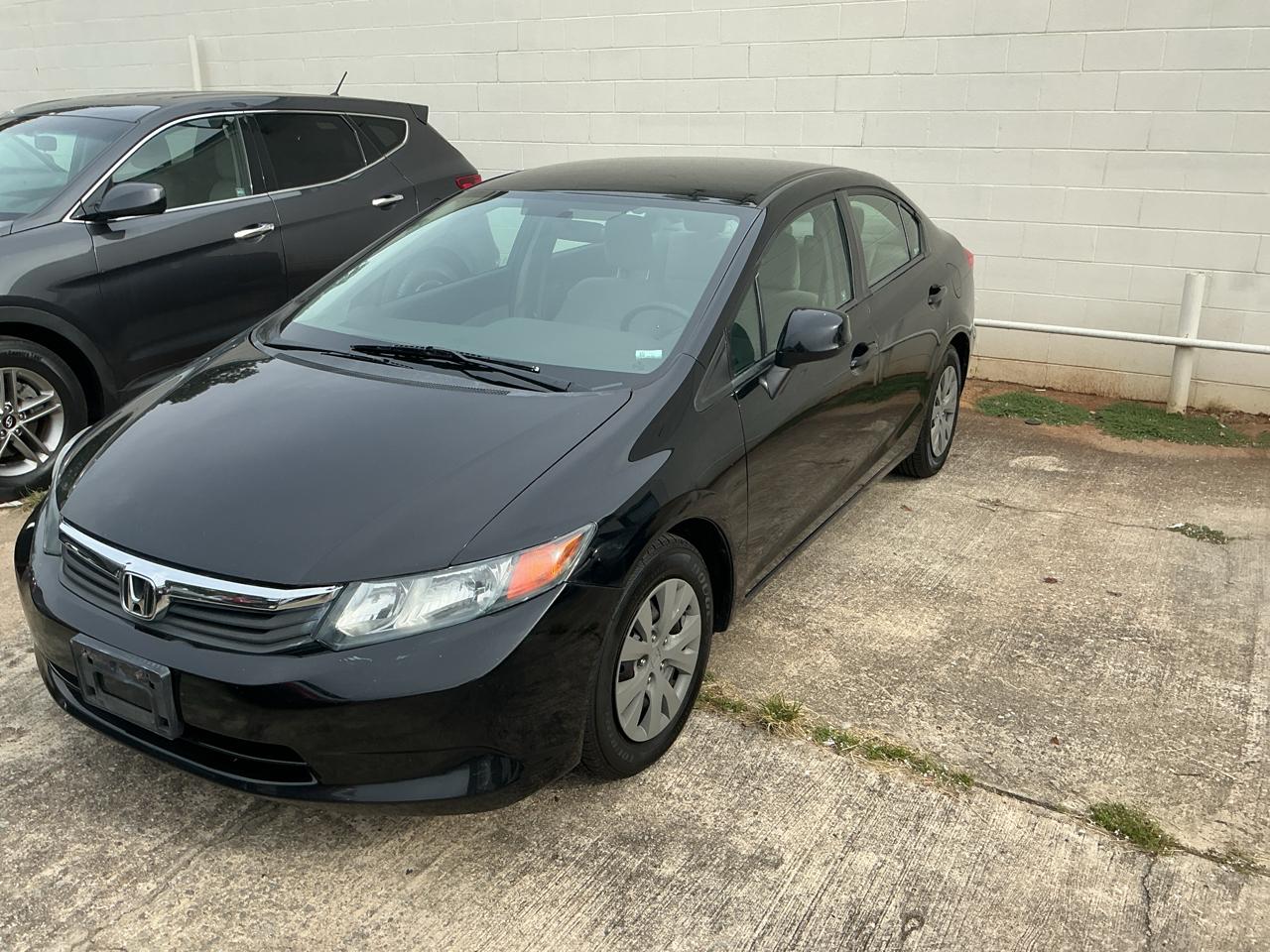 Honda Civic LX Sedan 5-Speed AT 2012