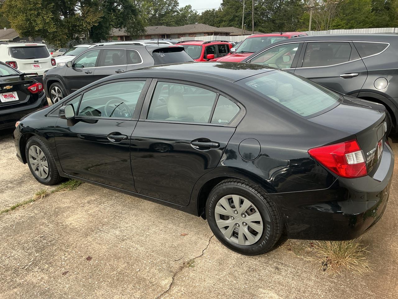 Honda Civic LX Sedan 5-Speed AT 2012