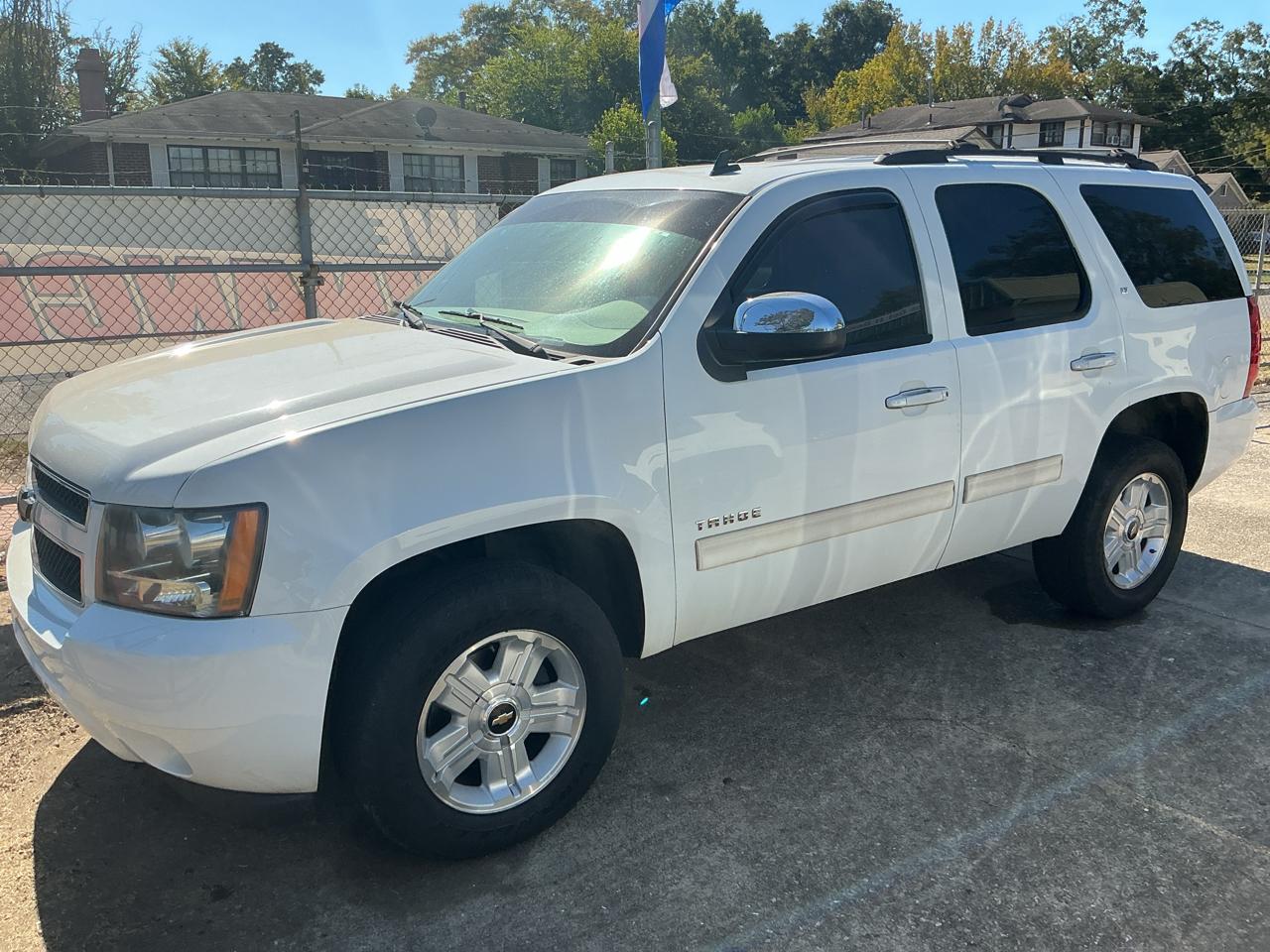 Chevrolet Tahoe LT 4WD 2011