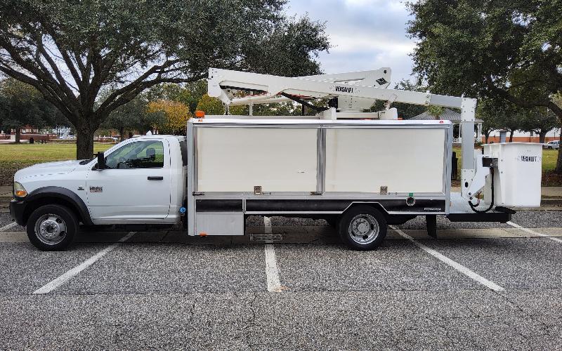 Dodge Ram 5500 Regular Cab 2WD 2011