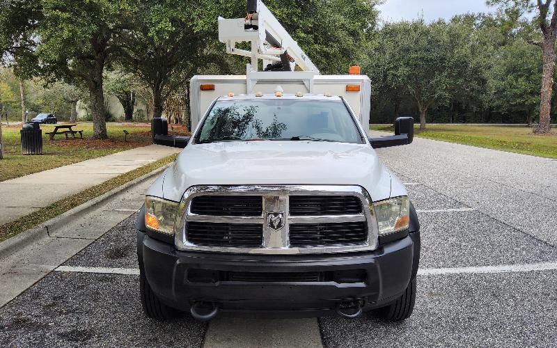 Dodge Ram 5500 Regular Cab 2WD 2011